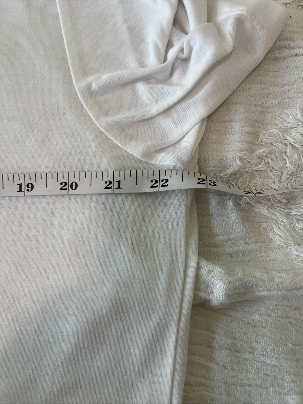 Vuori Current Tech White Short Sleeve Crew Tee - Picture 9 of 9